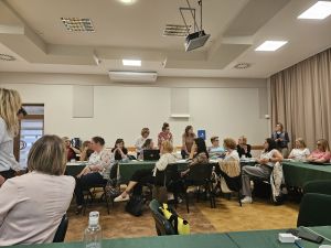 The photo shows the Erasmus+ coordinators traing at AMU